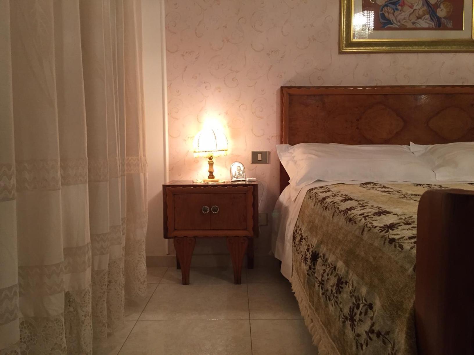 B&B Donna Porzia Trani Eksteriør bilde